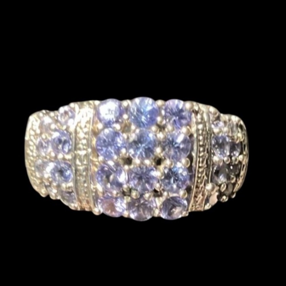 Elegant Sterling and Tanzanite Ring Size 9